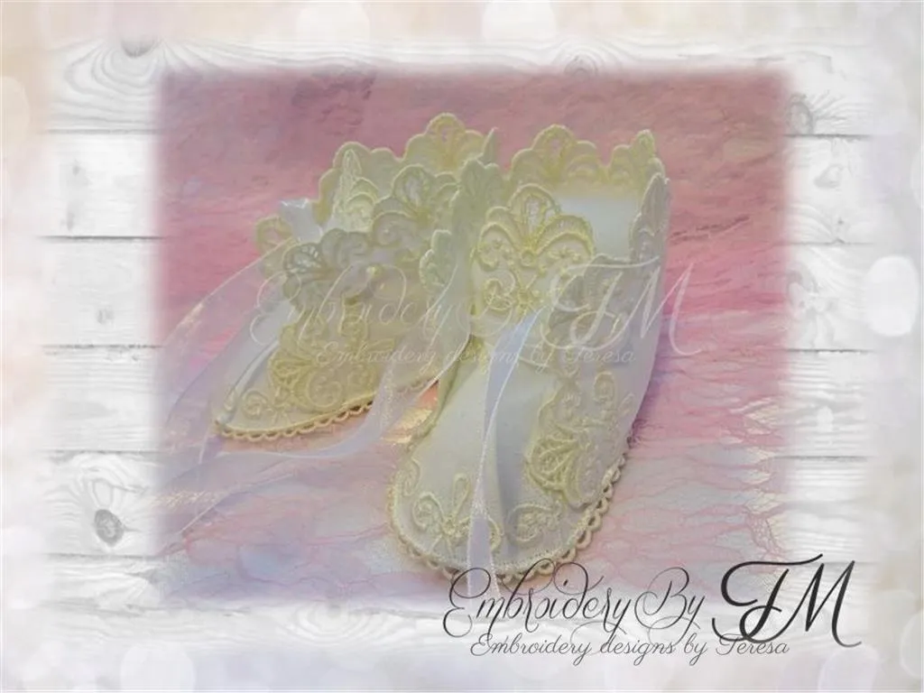 Baby booties vintage No.55/5x7 hoop