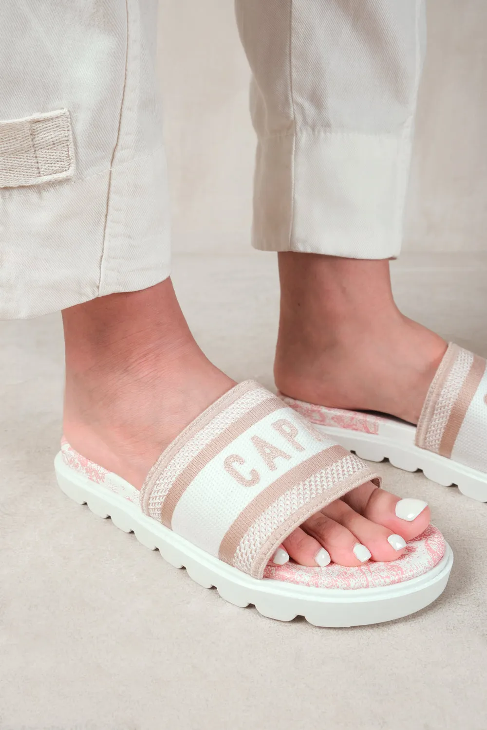 MOON FLAT SANDAL WITH TEXT DETAILING AND PRINTED SOLE IN PINK